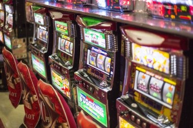 elin188 platform interface showing live-dealer tables and sportsbook feeds on mobile